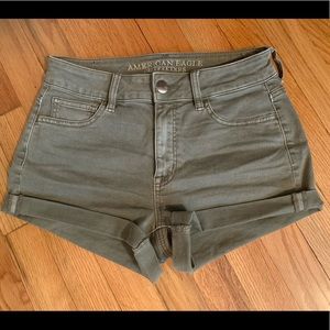 AMERICAN EAGLE high rise shortie shorts